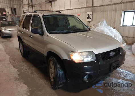 2006 Ford Escape Xlt/Xlt Sport from USA, damaged, VIN 1FMYU03196KA11342